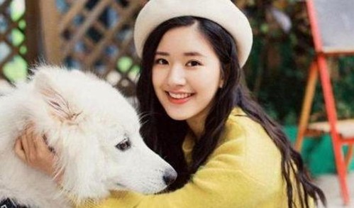 袁冰妍恋情疑云与“神秘导演”的反差关系