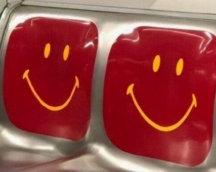 袁冰妍恋情疑云与“神秘导演”的反差关系